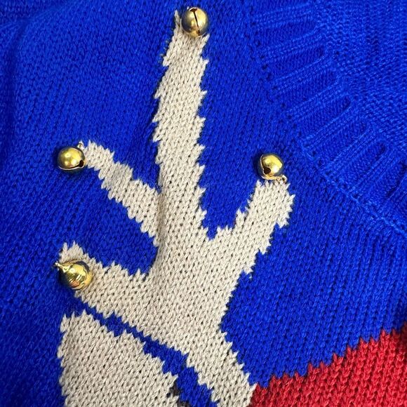 NWT Love By Design Women’s Blue  Reindeer Christmas Holiday Sweater - Size M - Picture 3 of 6